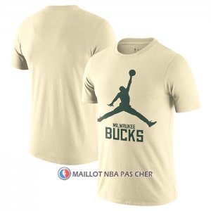 Maillot Manche Courte Milwaukee Bucks Essential Jumpman Creme