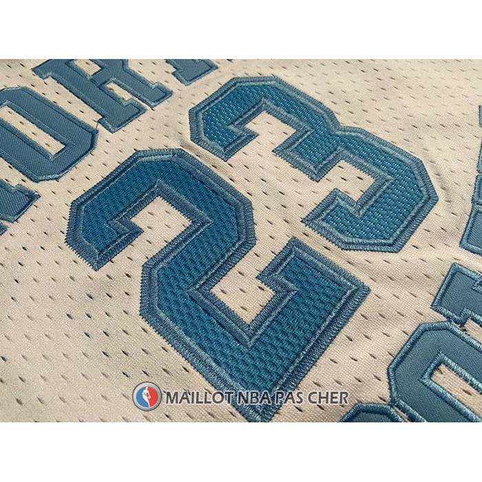 Maillot NCAA North Carolina Tar Heels Michael Jordan NO 23 Mitchell & Ness 1983-84 Blanc